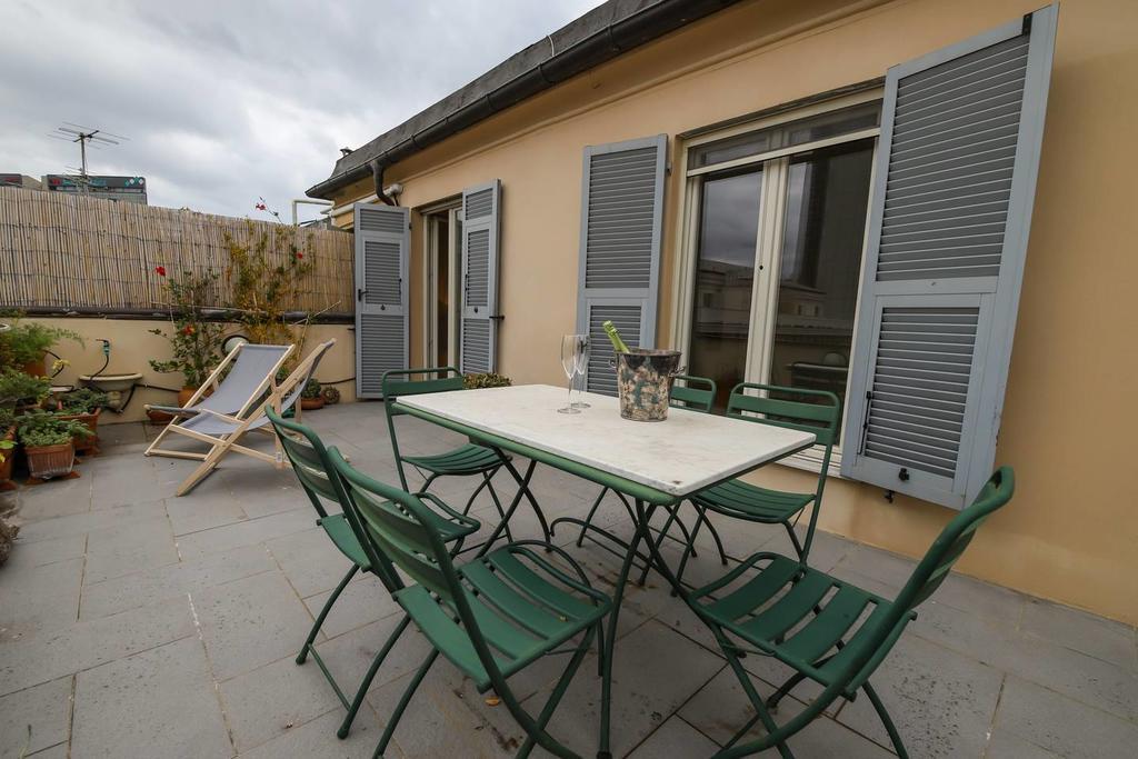 Altido Apt For 3 With Rooftop Balcony And Lovely Cityview Génova Exterior foto