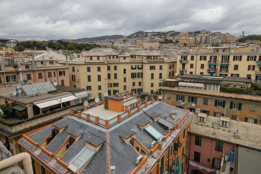 Altido Apt For 3 With Rooftop Balcony And Lovely Cityview Génova Exterior foto